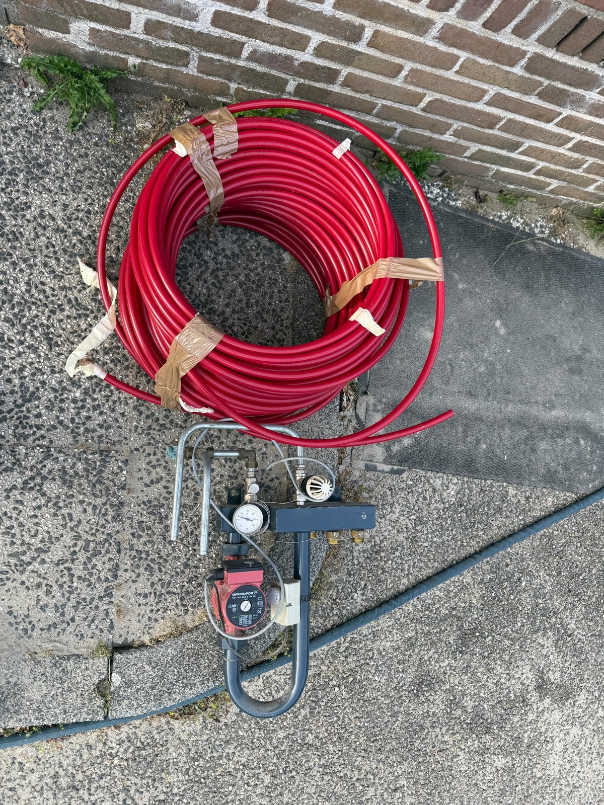 Vloerverwarmingsbuis met verdeler en pomp 2 groeps, Ophalen, Gebruikt, Minder dan 200 watt, Overige typen