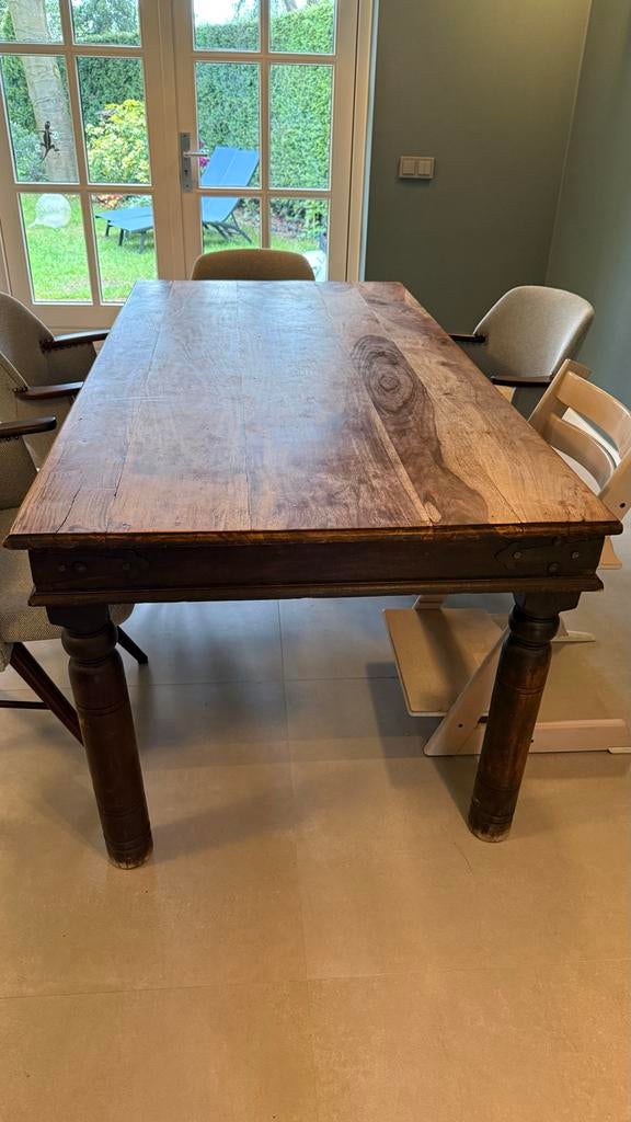 Unieke robuuste houten tafel met metalen accenten 180x90 cm, Huis en Inrichting, Tafels | Eettafels, Ophalen, Robuust oosters