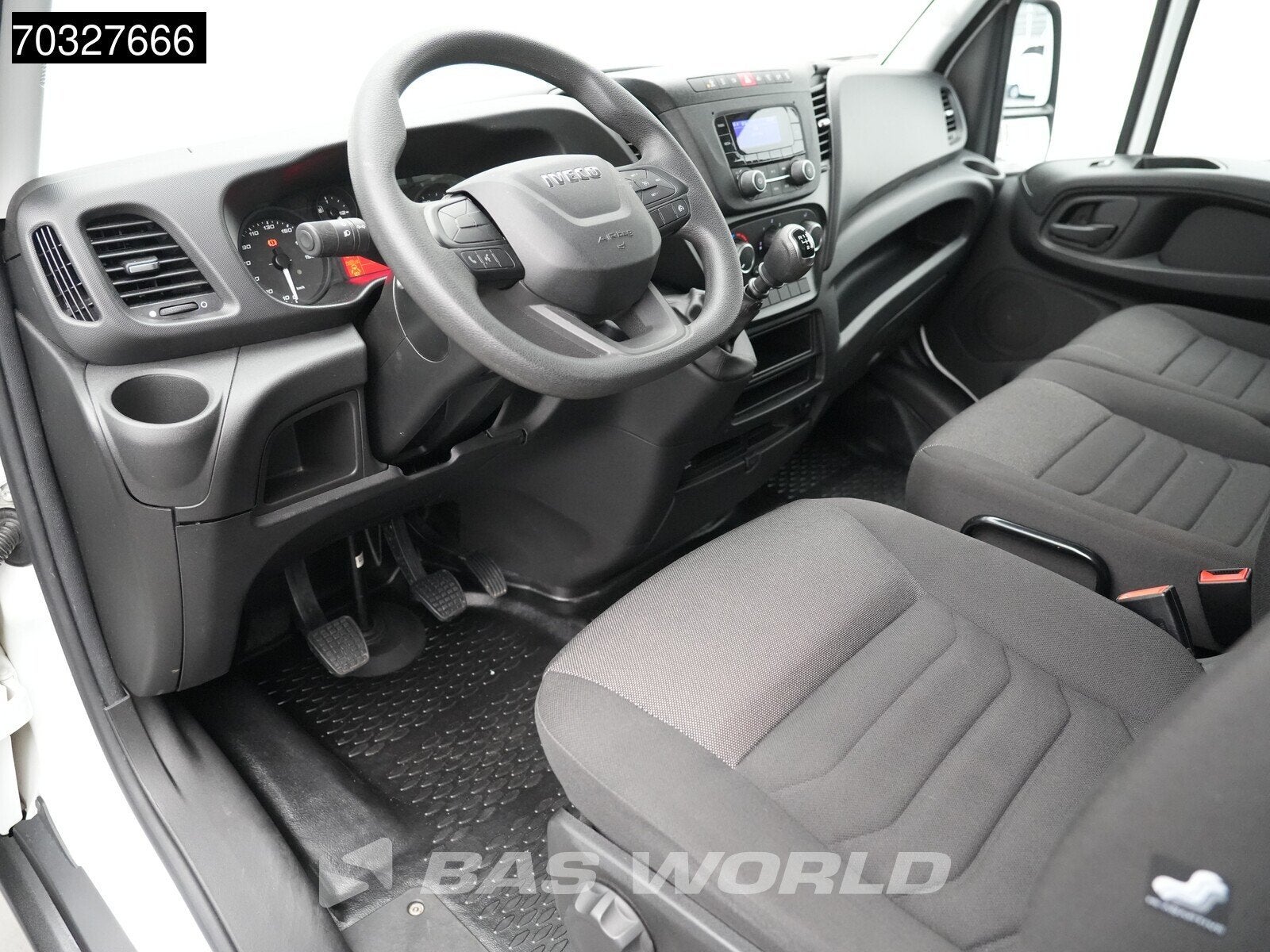 Iveco Daily 35C16 3.0L Laadklep Dubbellucht Bakwagen Airco C, Stof, Gebruikt, Euro 6, 4 cilinders