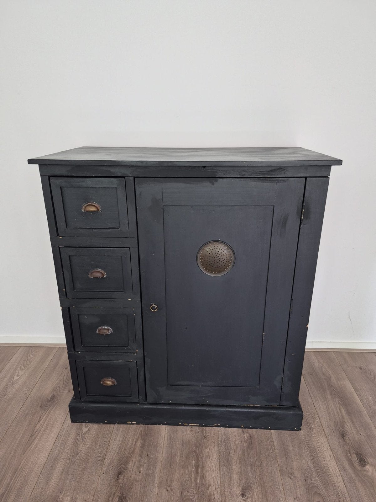 Diepe kast met veel opbergruimte !, Huis en Inrichting, Ophalen, Gebruikt, 100 tot 150 cm, Eikenhout