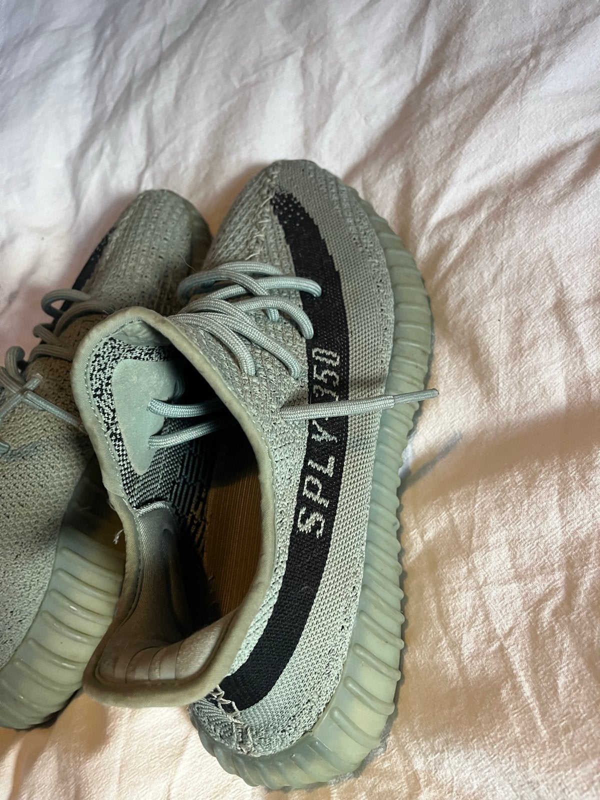 Adidas Yeezy Boost 350 V2 - Maat 42, Ophalen of Verzenden, Gedragen, Overige kleuren, Sneakers of Gympen