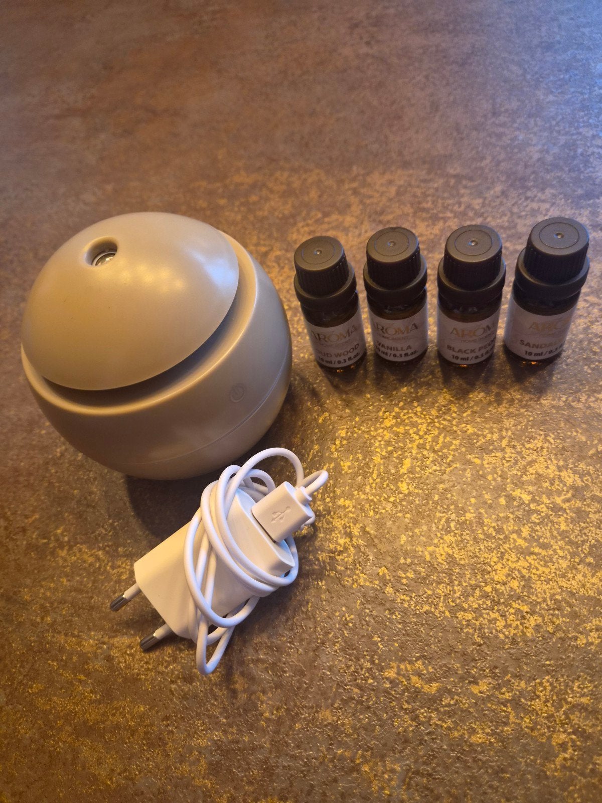 nieuw geur diffuser verspreider taupe met 4 geuren, Huis en Inrichting, Ophalen of Verzenden