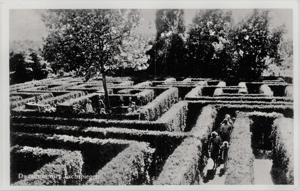 968024	Naarden	Oud Valkeveen	Dwaaltuin	1955	Gelopen