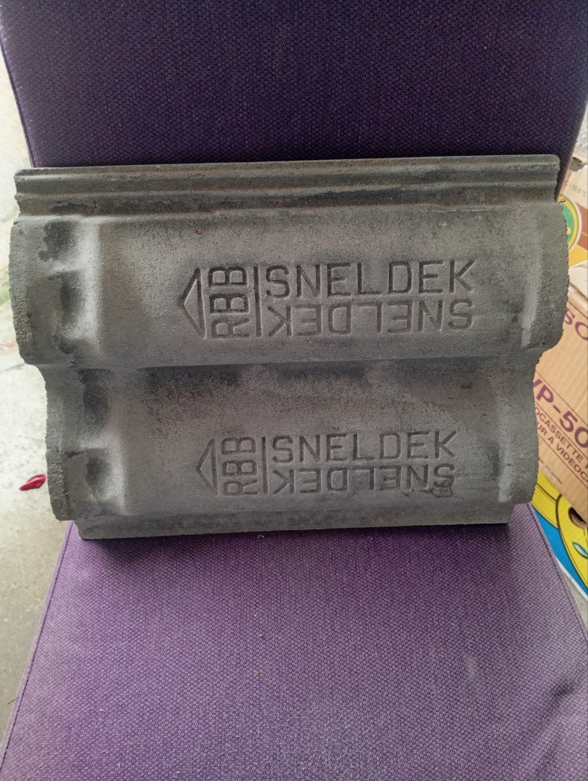 RBB Sneldek dakpannen (op te halen in Lisse!), Doe-het-zelf en Verbouw, Ophalen, Steen of Klei, Zo goed als nieuw, Dakpannen