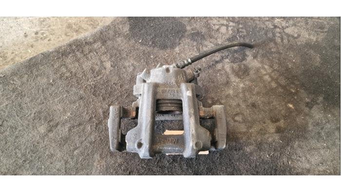 Remklauw (Tang) rechts-voor van een BMW 1-Serie, Gebruikt, -, -, 3 maanden garantie