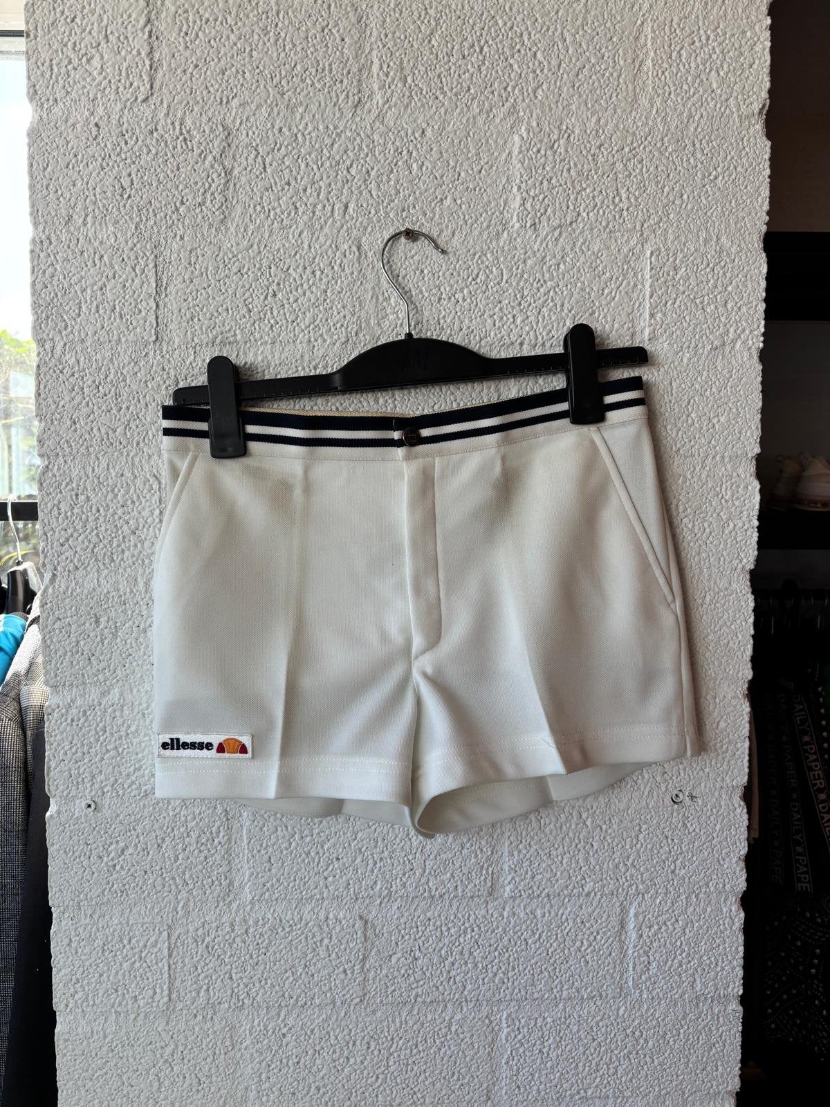 Vintage ellesse sport broekje maat 48, Ophalen of Verzenden, Zo goed als nieuw, Maat 38/40 (M), Zwart