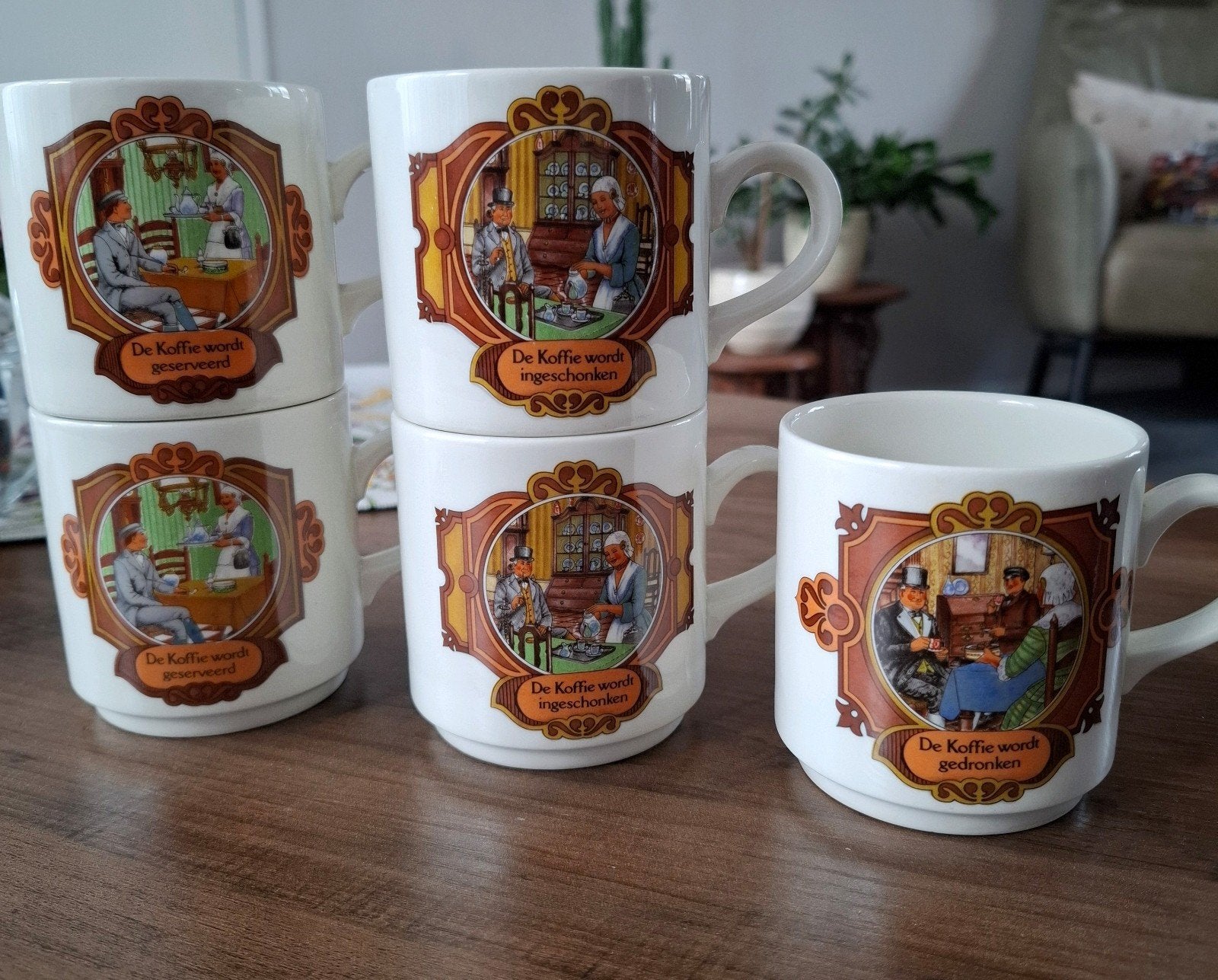 Set van 5 Villeroy & Boch koffiemokken 'De Koffie', Ophalen of Verzenden