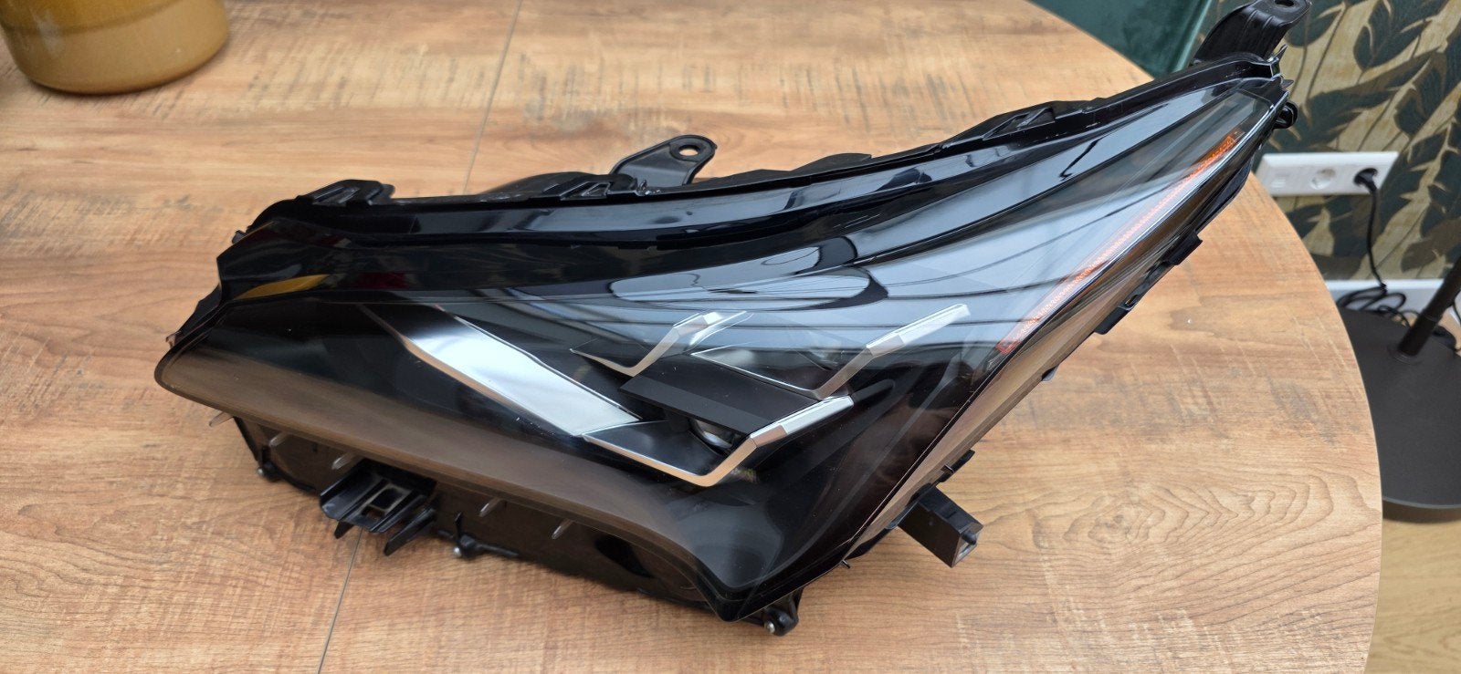 Linker koplamp Lexus NX300h F sport 2018, Ophalen, Gebruikt, Lexus