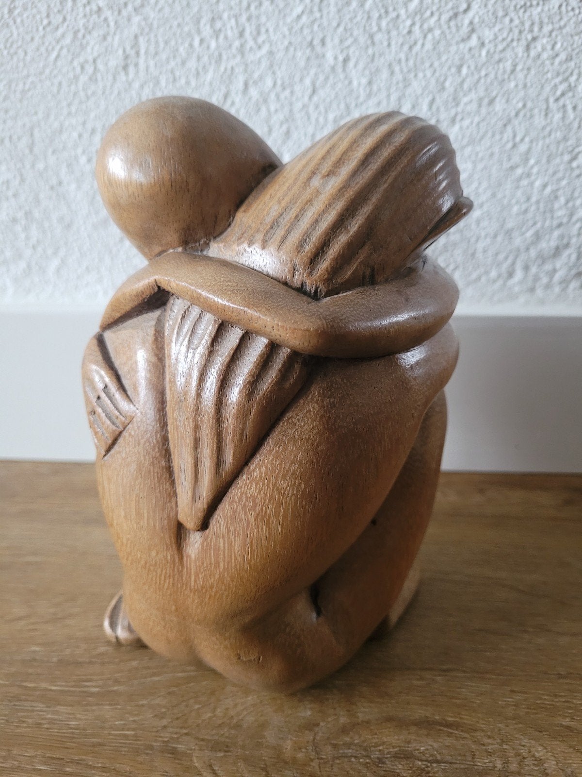 Hardhouten Yoko (vriendschaps-) beeld Indonesië  H 18 cm., Antiek en Kunst, Minder dan 20 cm, Ophalen of Verzenden, Handgemaakt