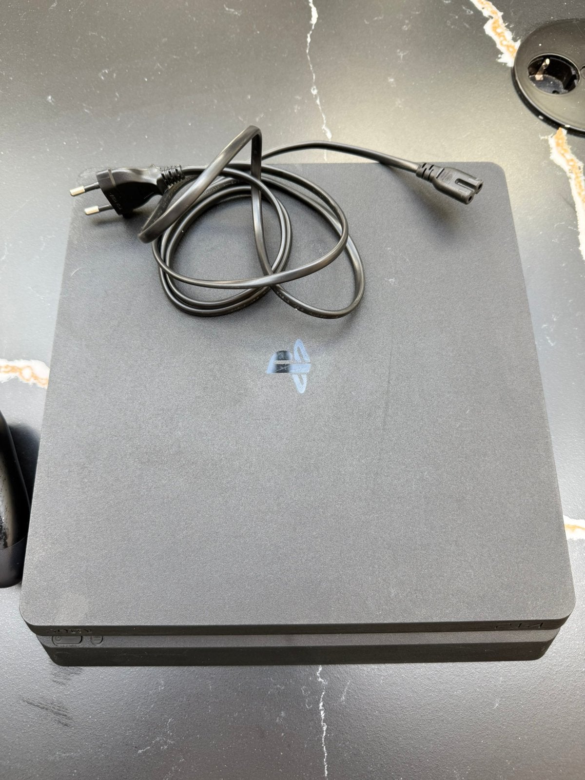 Playstation 4 slim - PS4 - 2 controllers, Spelcomputers en Games, Spelcomputers | Sony PlayStation 4, Ophalen of Verzenden, Niet werkend