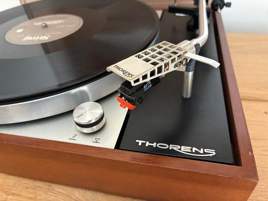 Thorens Platenspeler - met kabel upgrades - Shure element, Ophalen, Refurbished, Platenspeler, Thorens