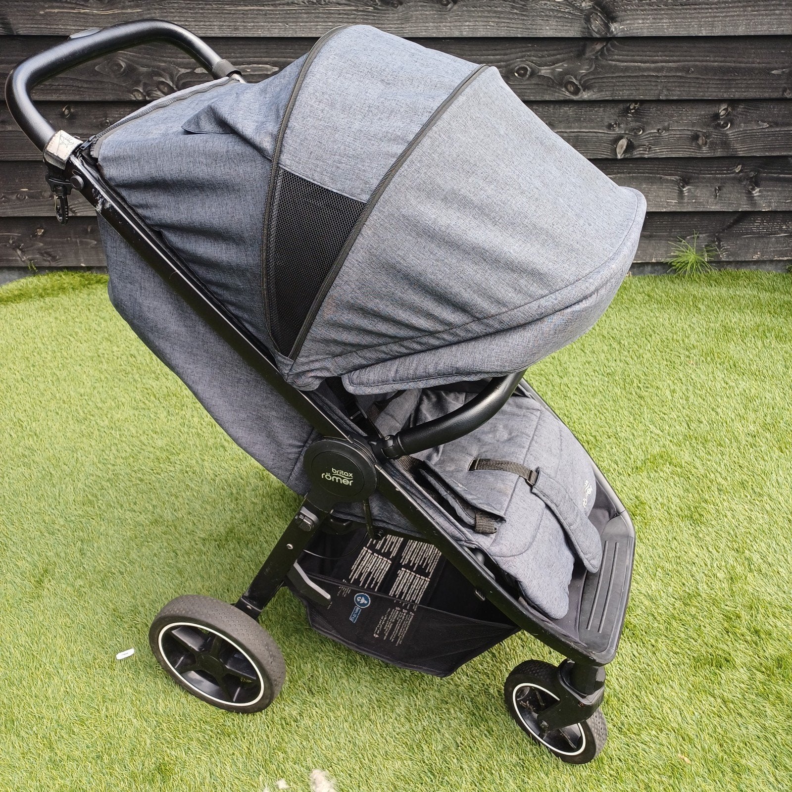 Britax Romer buggy met regenhoes, Ophalen, Koelstra, Regenhoes