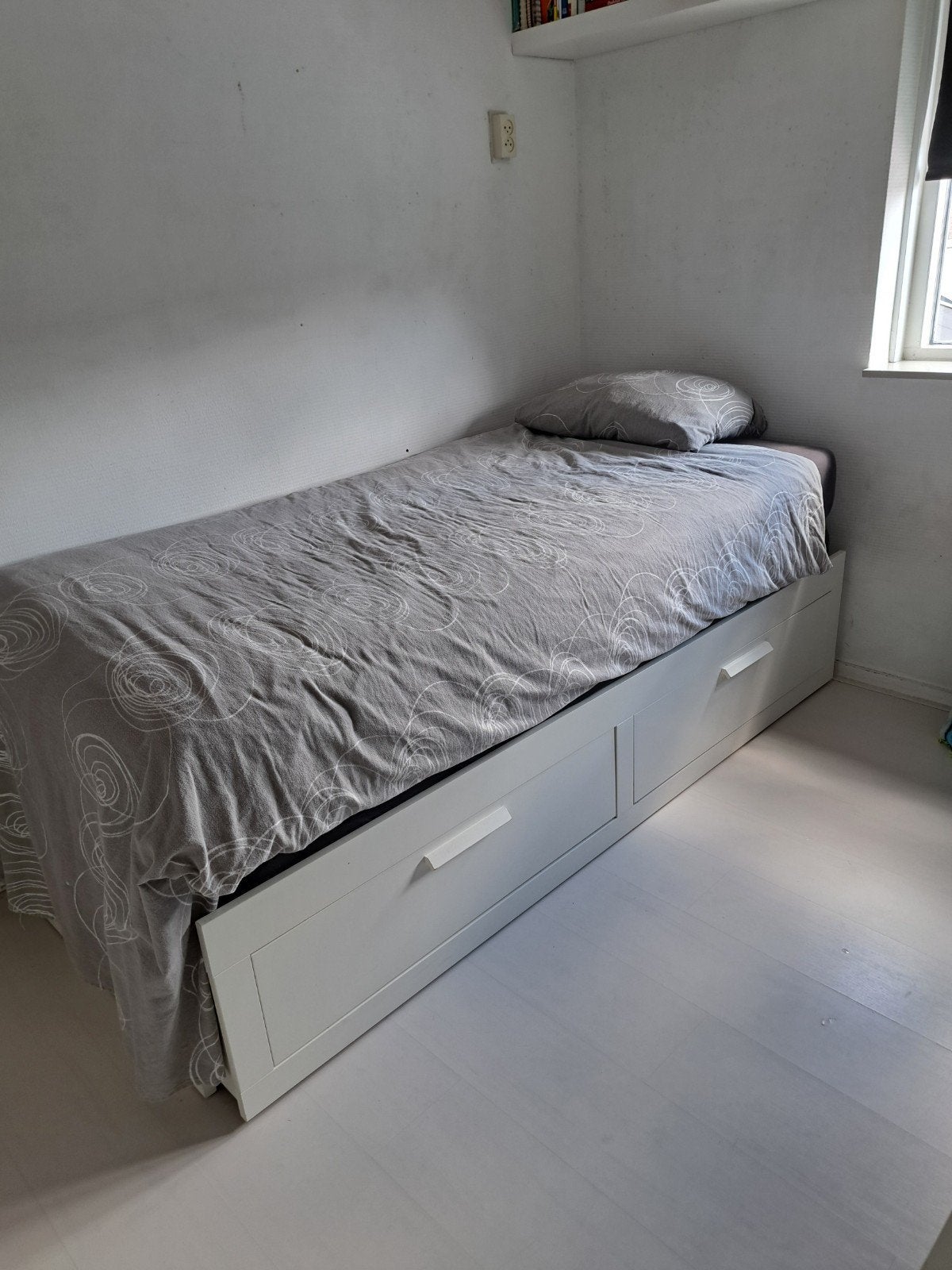 IKEA BRIMNES Bedbank met 2 lades en 2 matrassen, Ophalen, Gebruikt, Wit