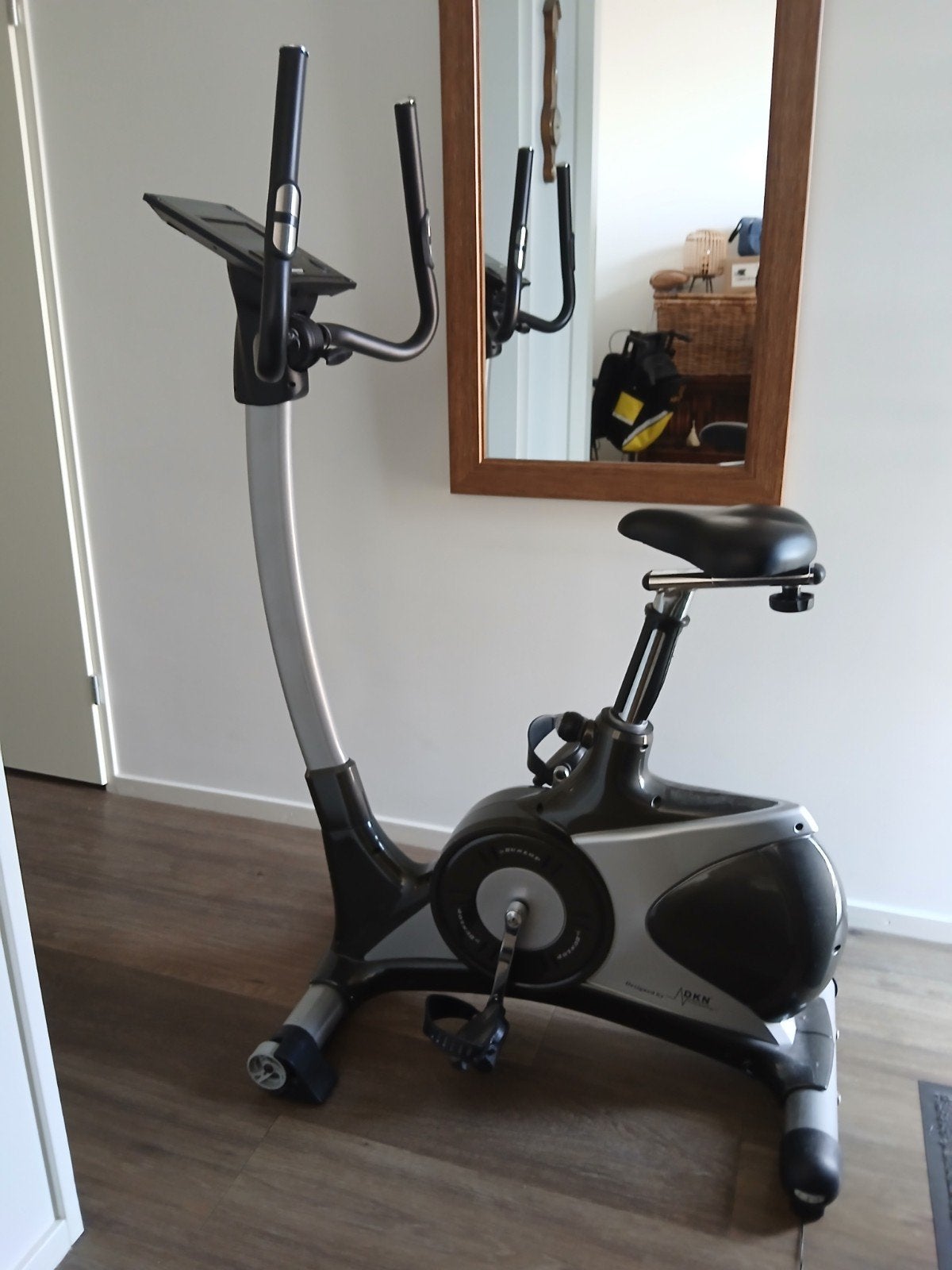 Zeer mooie DKN hometrainer, Ophalen, Zo goed als nieuw, Metaal, Benen
