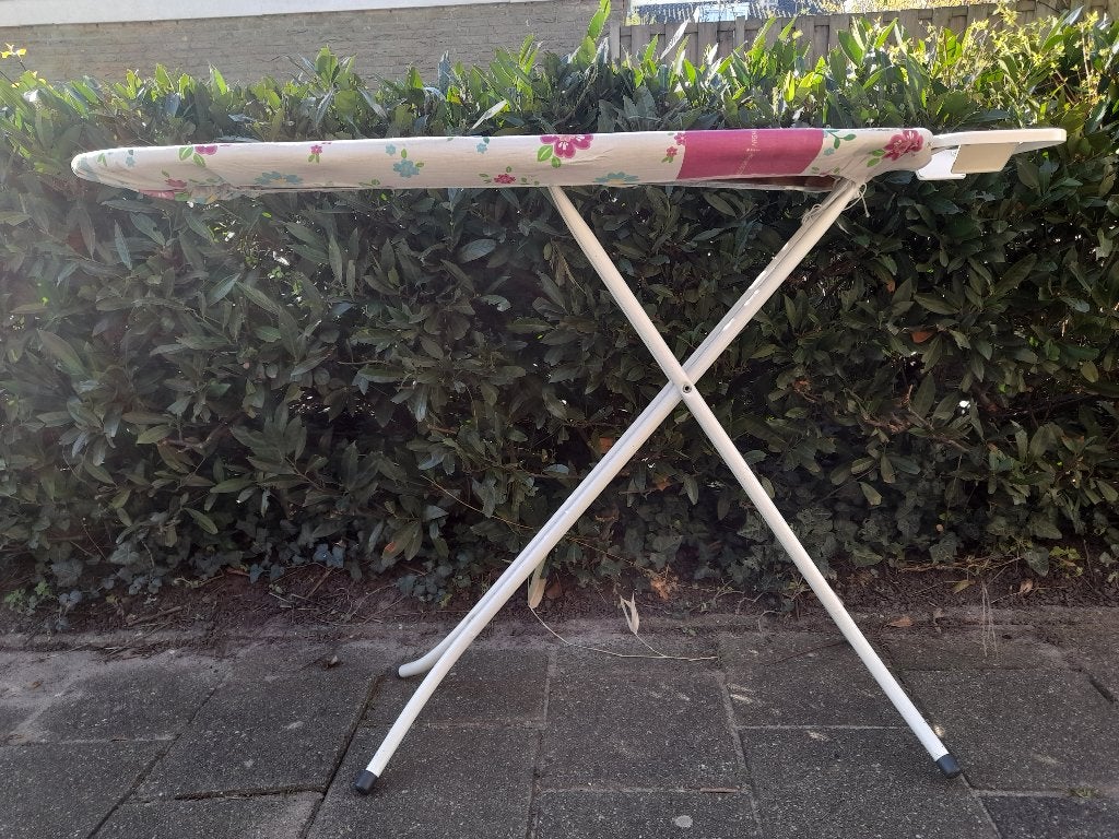 Solide strijkplank (Leifheit ) met hoes, Ophalen, Nieuw