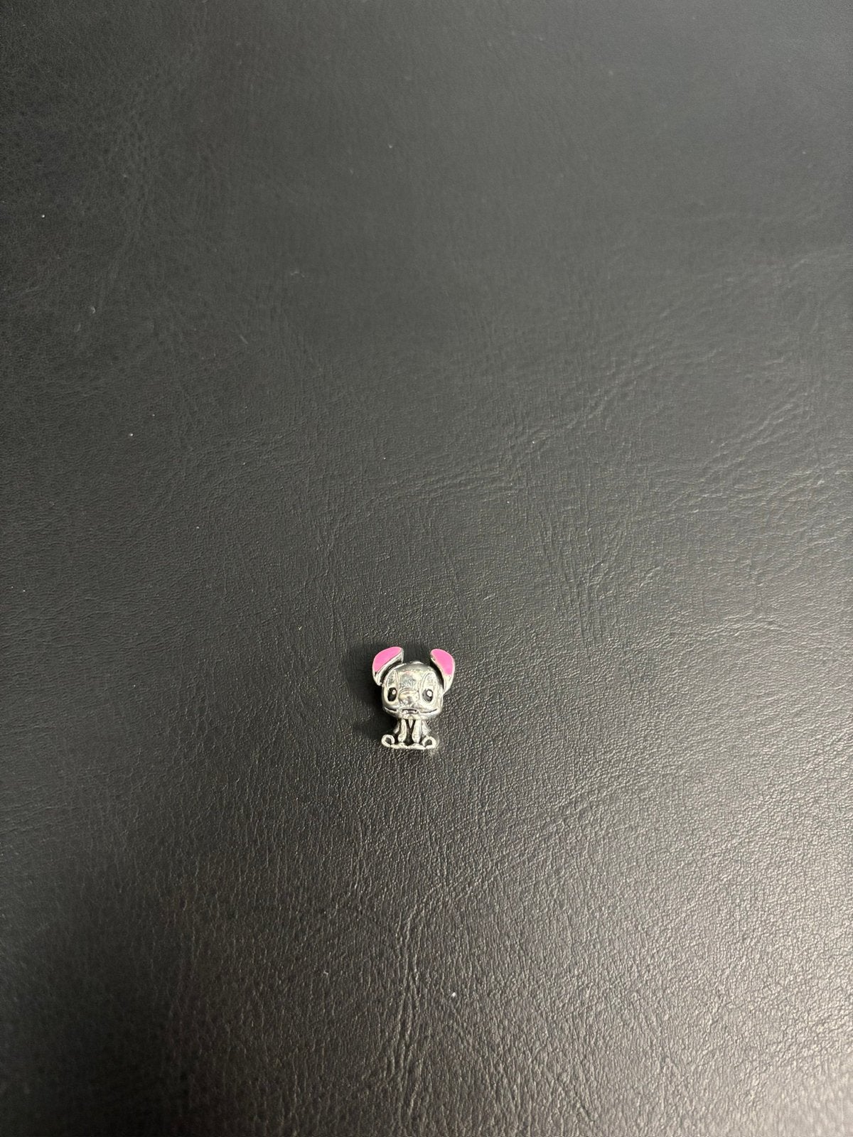Disney pandora bedels., Pandora, Ophalen of Verzenden, Zo goed als nieuw, 2 of 3 bedels