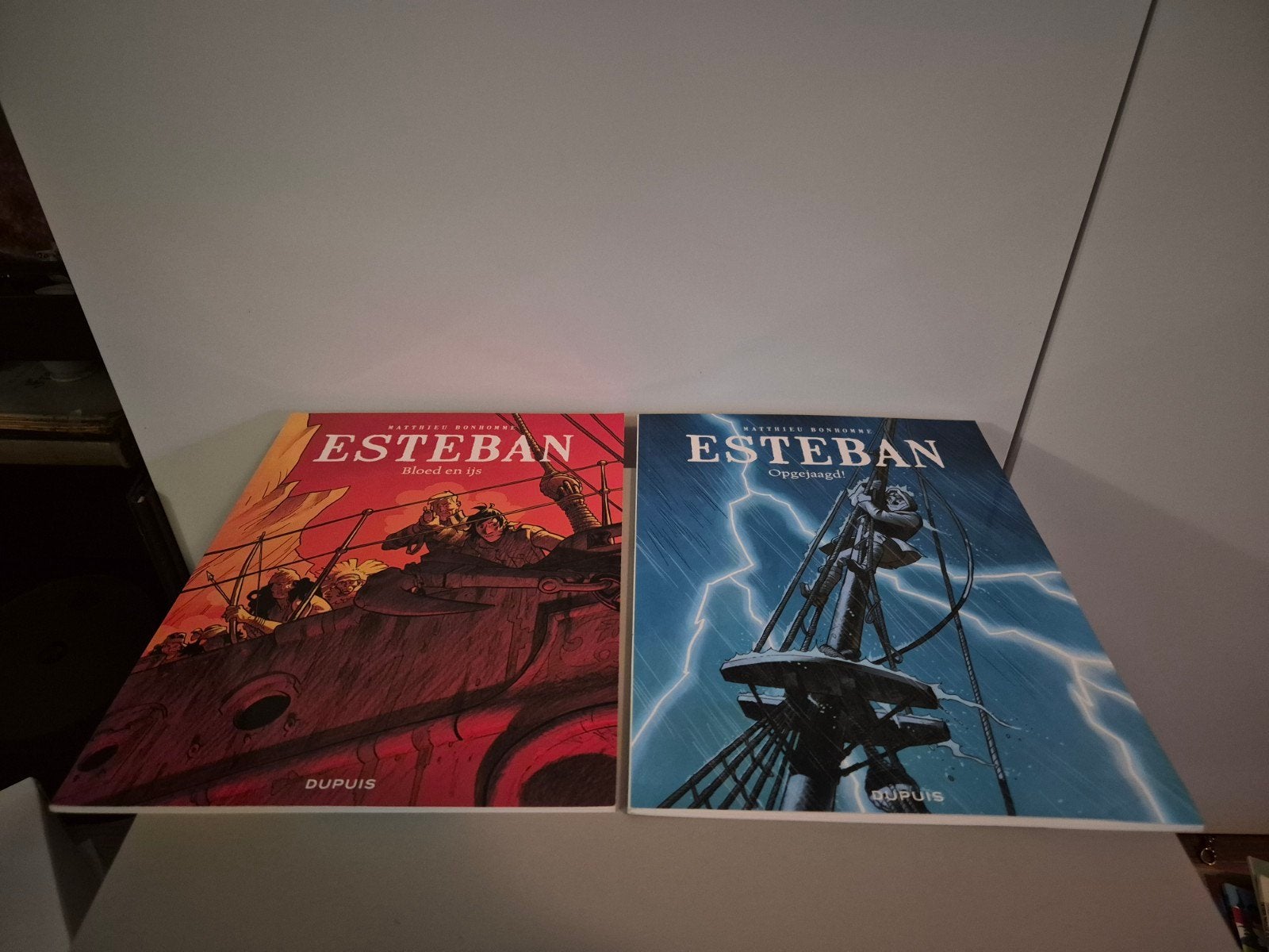2 Esteban strips (Matthieu Bonhomme - Dupuis) – Deel 2 & 5, Meerdere stripboeken, Ophalen of Verzenden, Zo goed als nieuw