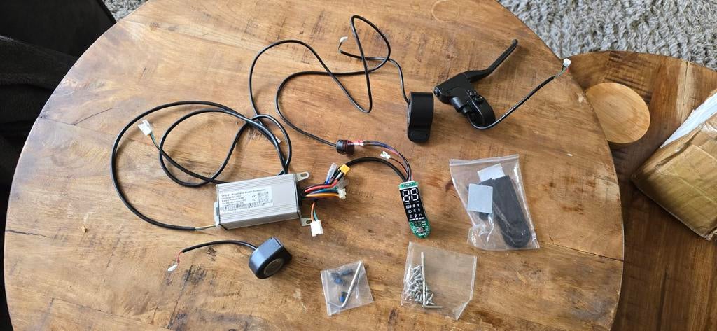 Nieuwe onderdelen voor elektrische step, Ophalen of Verzenden, Nieuw, Elektrische step (E-scooter), Universeel