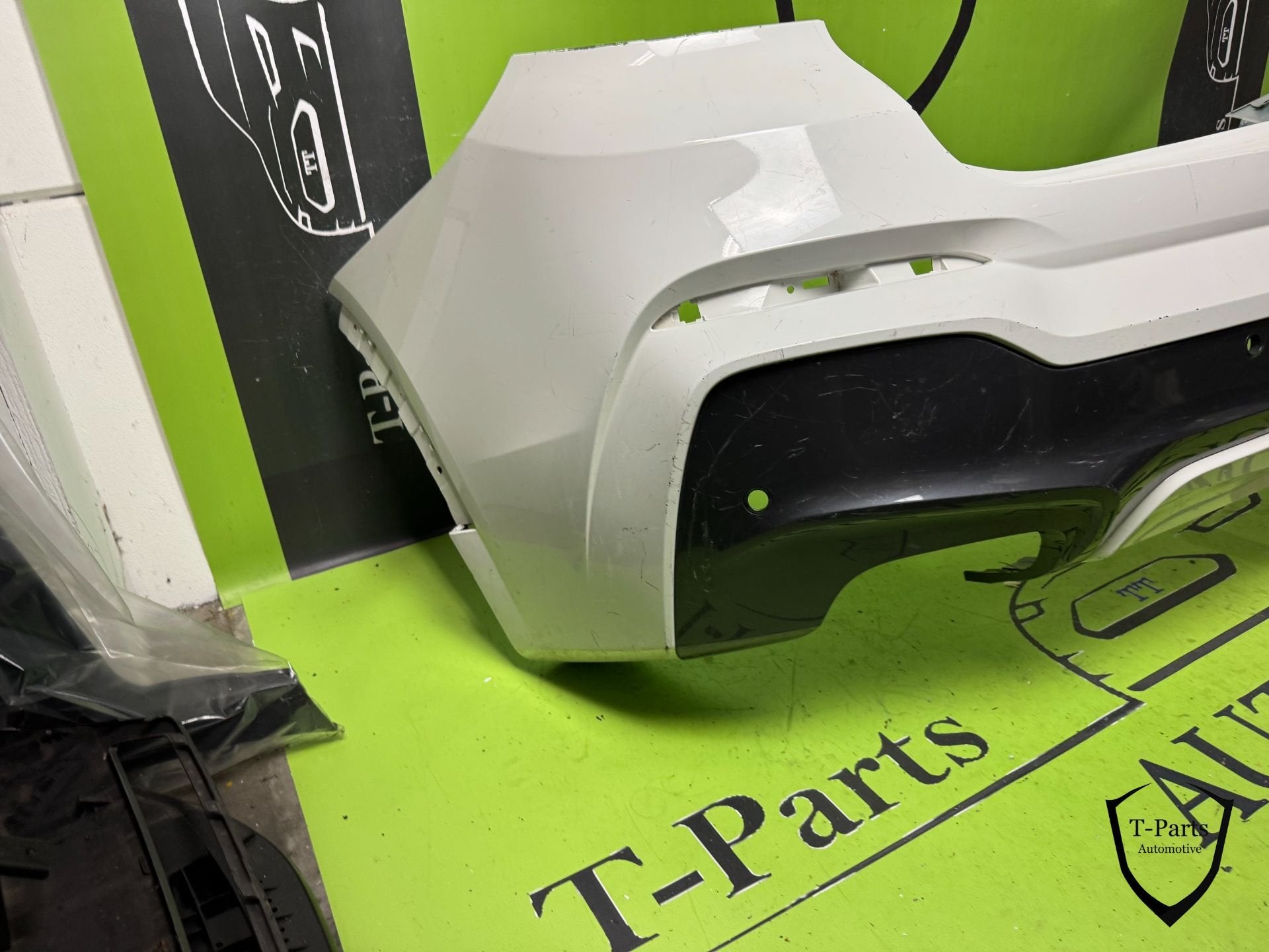 bmw X4 achterbumper bumper g02, Petuelring 130
80788  Munich, DE, Gebruikt, Info@bmw.de, Ophalen of Verzenden