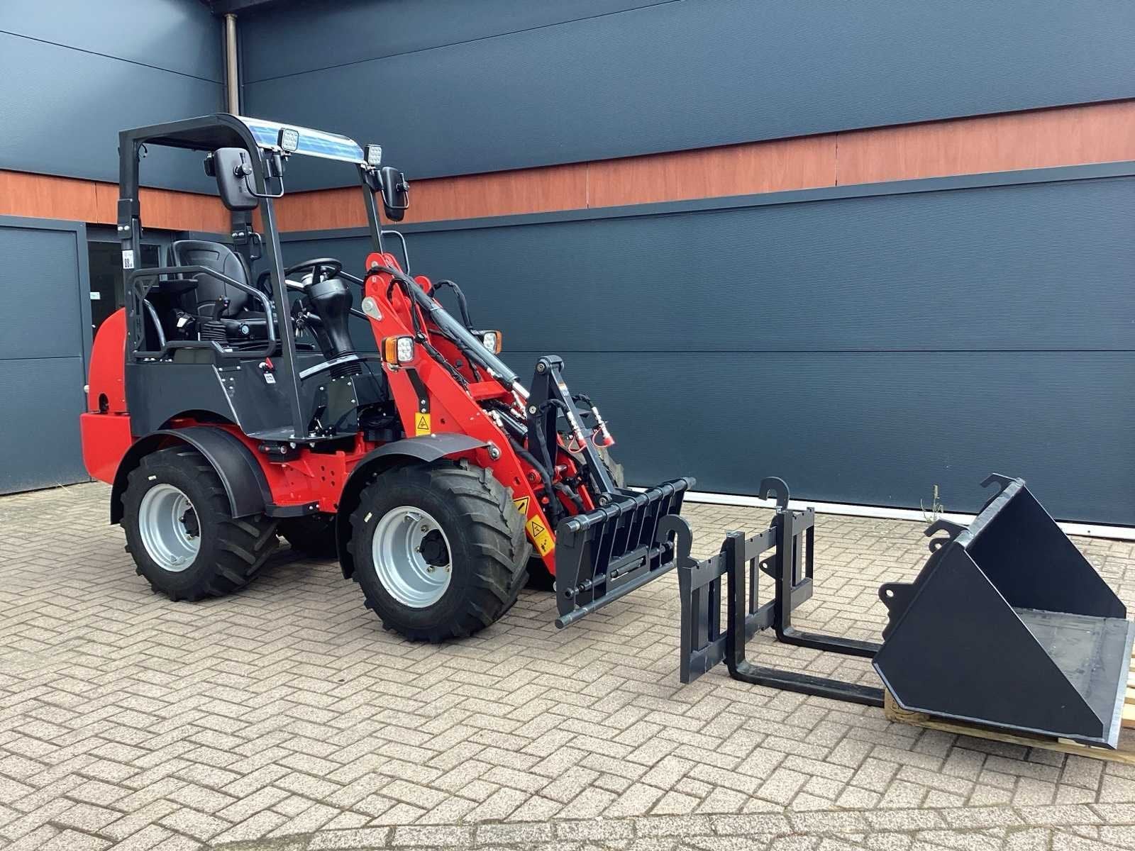2026 - W25 Kubota - MiniShovel, Wiellader of Shovel