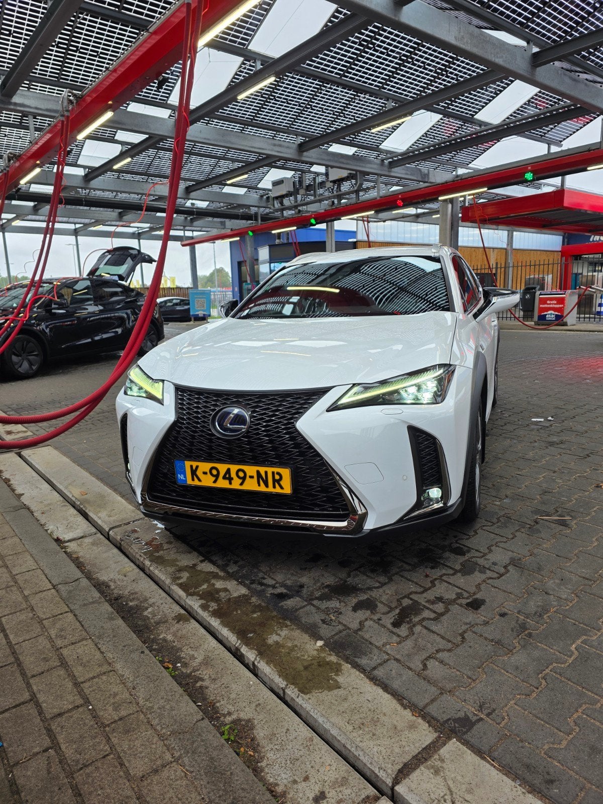 Lexus UX 250h F SPORT PREMIUM Hybrid 2019 Wit trekhaa, 4 cilinders, Wit, Leder, 152 pk