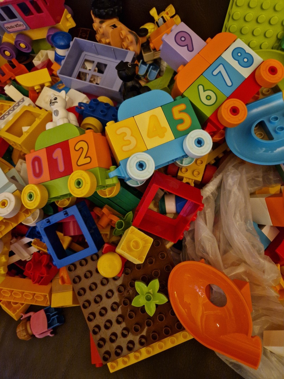 Mega doos Duplo, Hello Kitty, trein, knikkerbaan  9 kg, Ophalen of Verzenden, Gebruikt