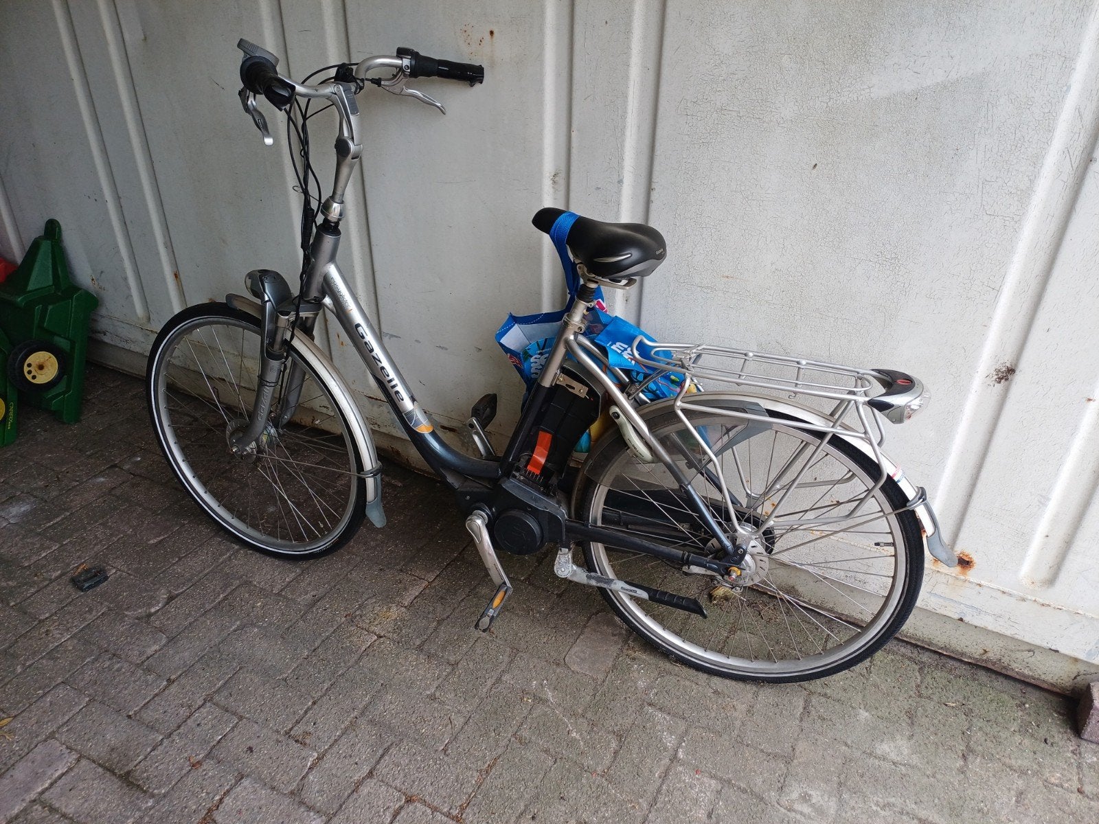 Elektrische fiets met accu en oplader, 55 cm of meer, Ophalen of Verzenden, Gebruikt, Minder dan 10 versnellingen