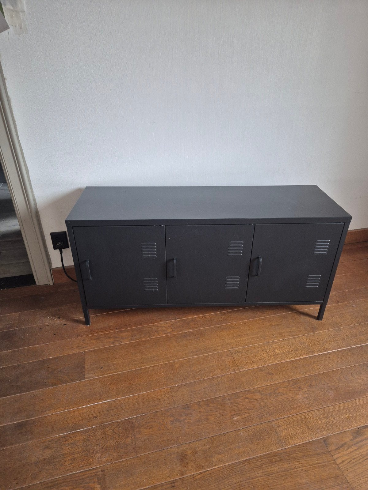 Zwart metalen kastje - industrieel design, Ophalen, Gebruikt, Industrieel