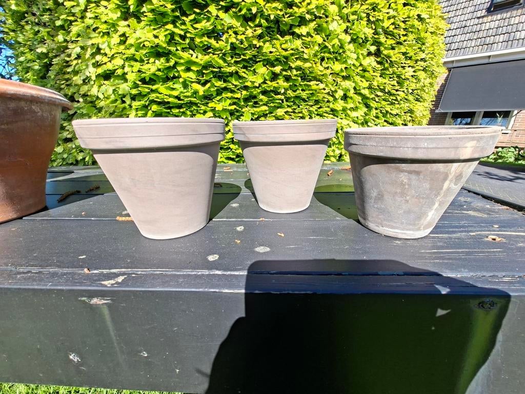 3 bloempotten steen, Ophalen, Steen, Rond, Minder dan 40 cm