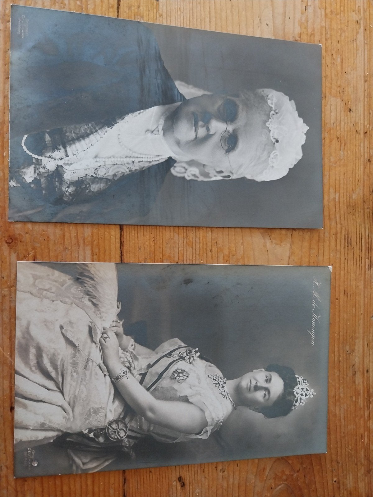 Oude ansichtkaarten: Koningin Wilhelmina en Emma, Gebruikt, Verzenden, Foto, Voor 1940