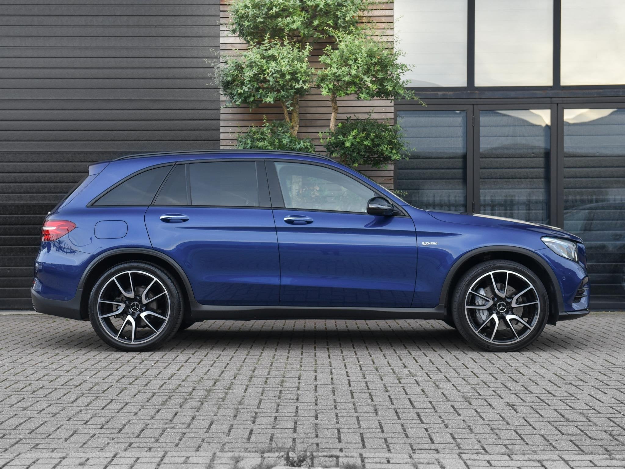 Mercedes-Benz GLC-klasse AMG 43 4MATIC Panoramadak ACC Camer, Auto's, Automaat, Gebruikt, 367 pk, Blauw