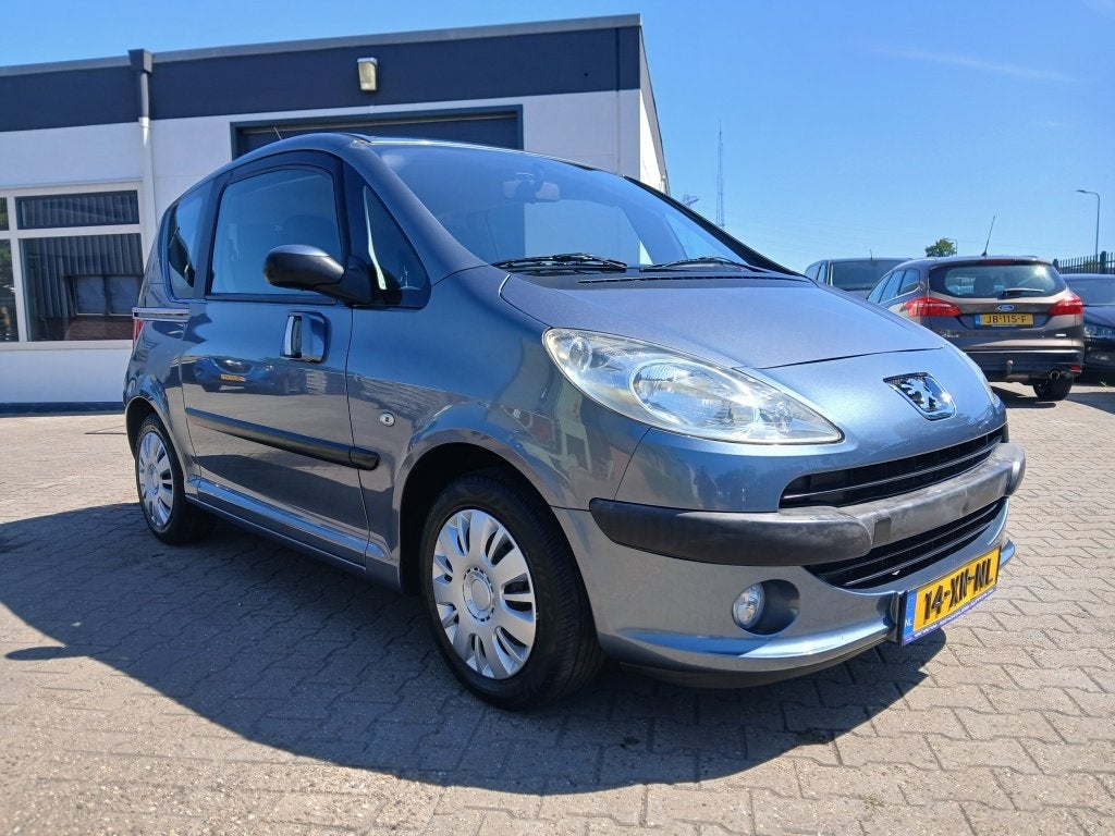 Peugeot 1007 1.4 67.000 Km Nap/Nieuwe D.riem/Koude Airco, Auto's, Peugeot, 4 cilinders, 4 stoelen, 49 €/maand, Origineel Nederlands