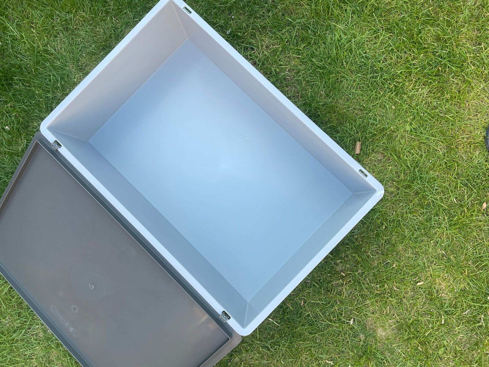 Grijze opbergbak met deksel - Zo goed als nieuw, Ophalen, 40 tot 60 cm, 50 tot 75 cm, Zo goed als nieuw