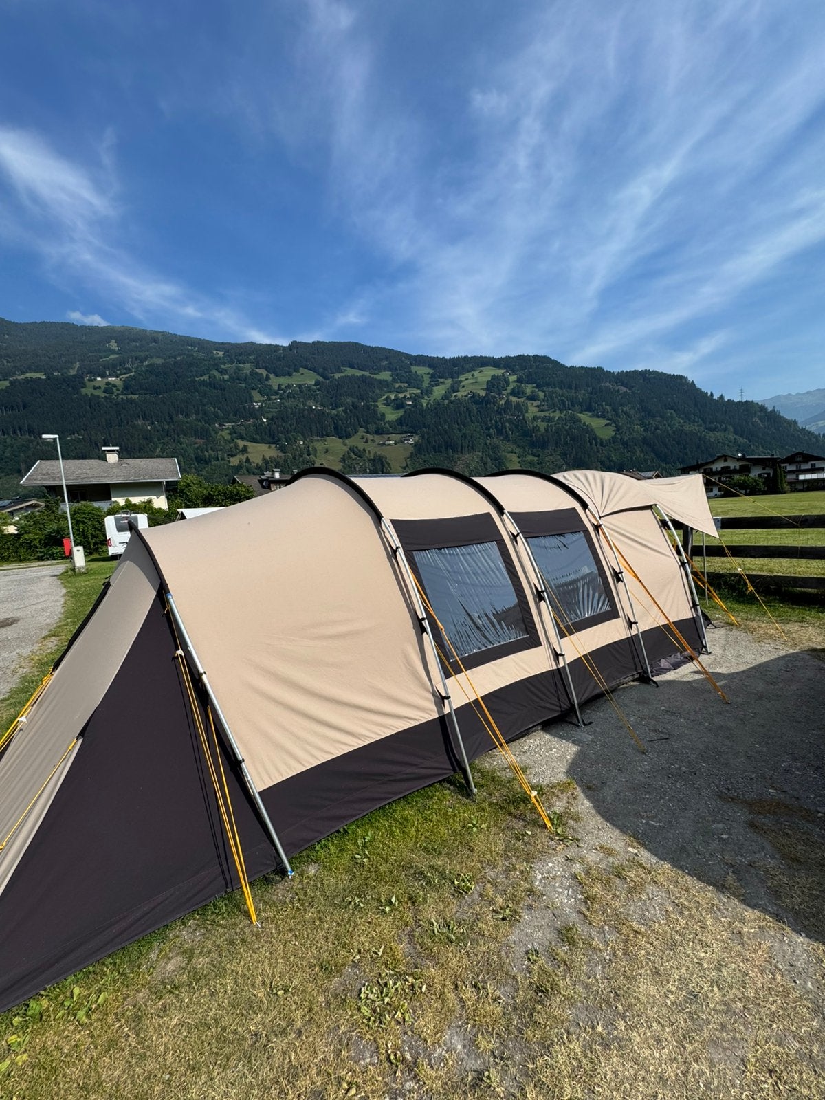 Redwood Birch 340 TC + binnenkleed, Ophalen, Zo goed als nieuw, Tot en met 4