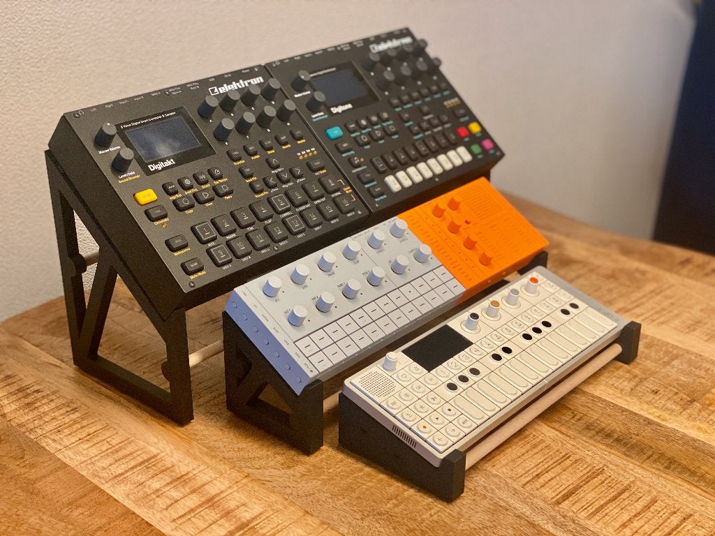Standaard voor Elektron Digitone, op maat in eigen kleur, Muziek en Instrumenten, Overige merken, Verzenden, Sculpted Stands, Support@sculptedstands.com
