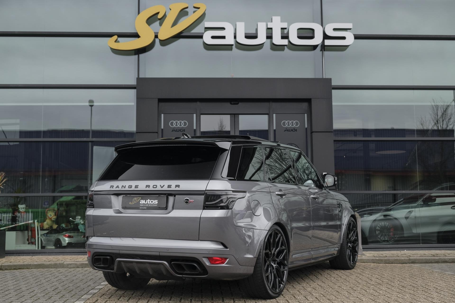 Land Rover Range Rover Sport P575 SVR 575pk Panoramadak *BTW, Auto's, Land Rover, Automaat, Leder, Bedrijf, Vierwielaandrijving
