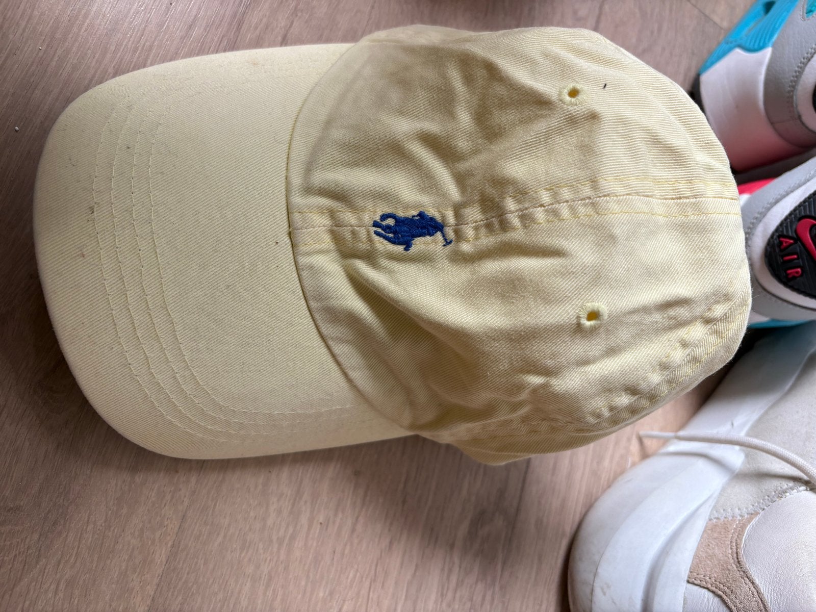 Polo Ralph Lauren Pet - Geel met Blauw Logo, Ophalen of Verzenden, Gedragen, One size fits all, Pet