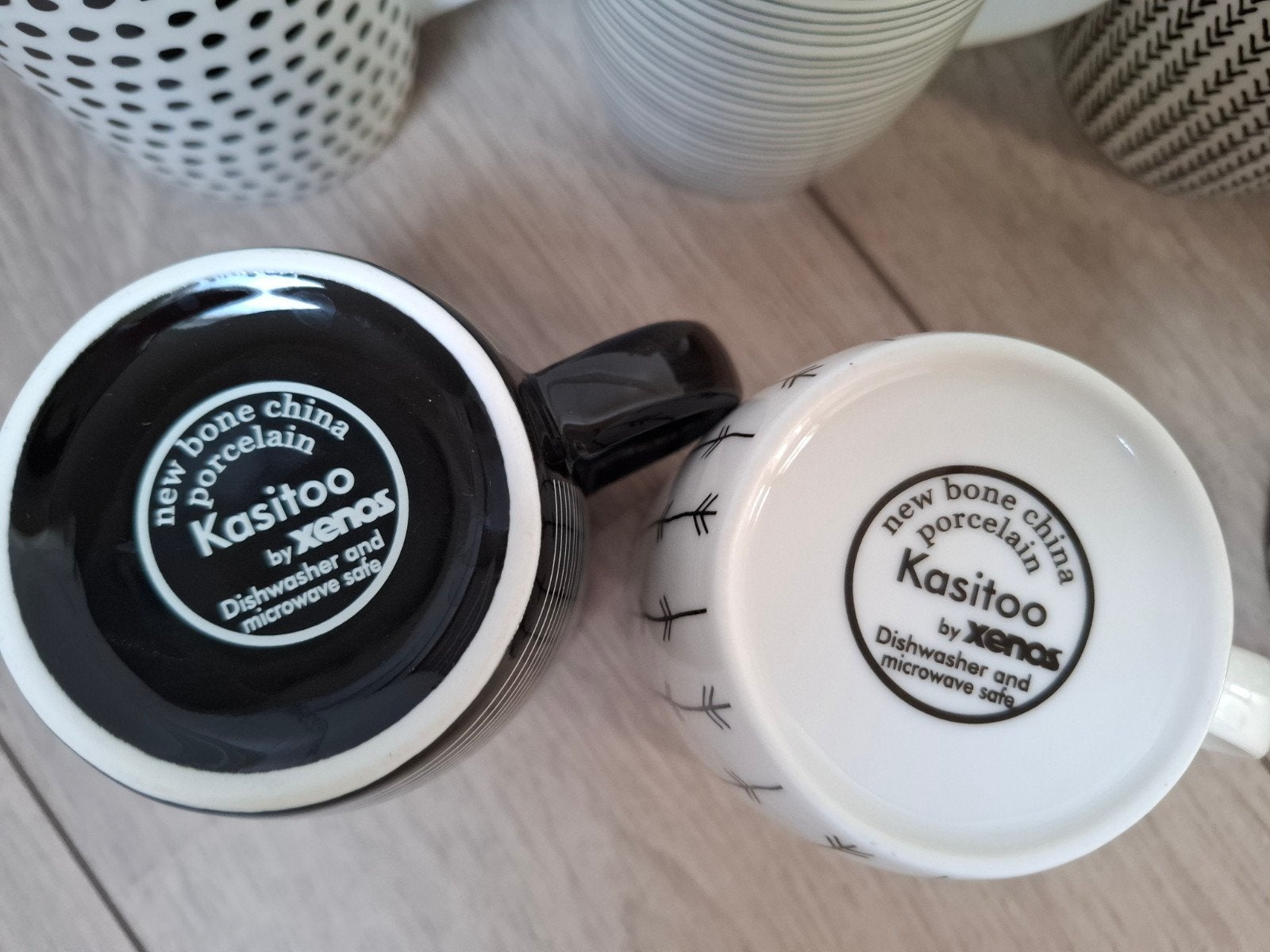 Xenos Kasitoo porseleinen mokken zwart/wit, Ophalen of Verzenden, Zo goed als nieuw, Overige stijlen, Kop(pen) en/of Schotel(s)