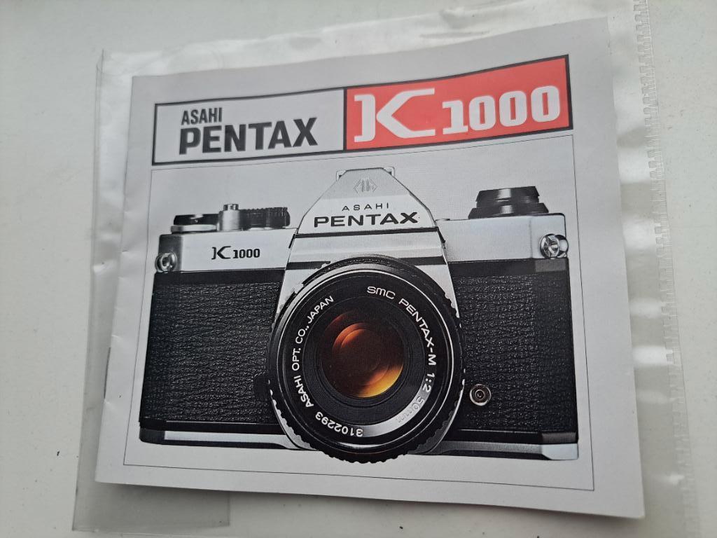 Pentax K1000 originele Nederlandstalige handleiding, Audio, Tv en Foto, Fotocamera's Analoog, Ophalen of Verzenden, Zo goed als nieuw