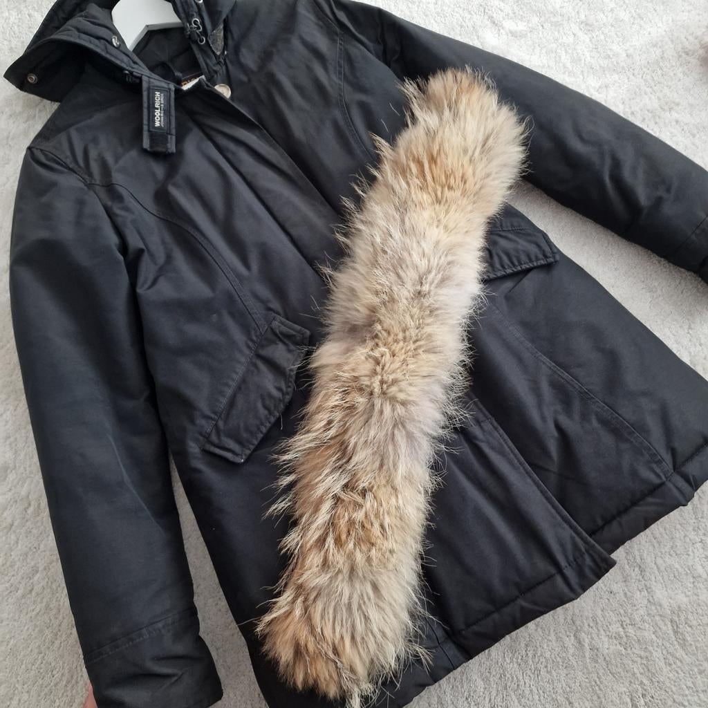 Woolrich Dames Parka Maat M Zwart dames, Kleding | Dames, Jassen | Winter, Maat 38/40 (M), Zwart, Ophalen of Verzenden, Zo goed als nieuw