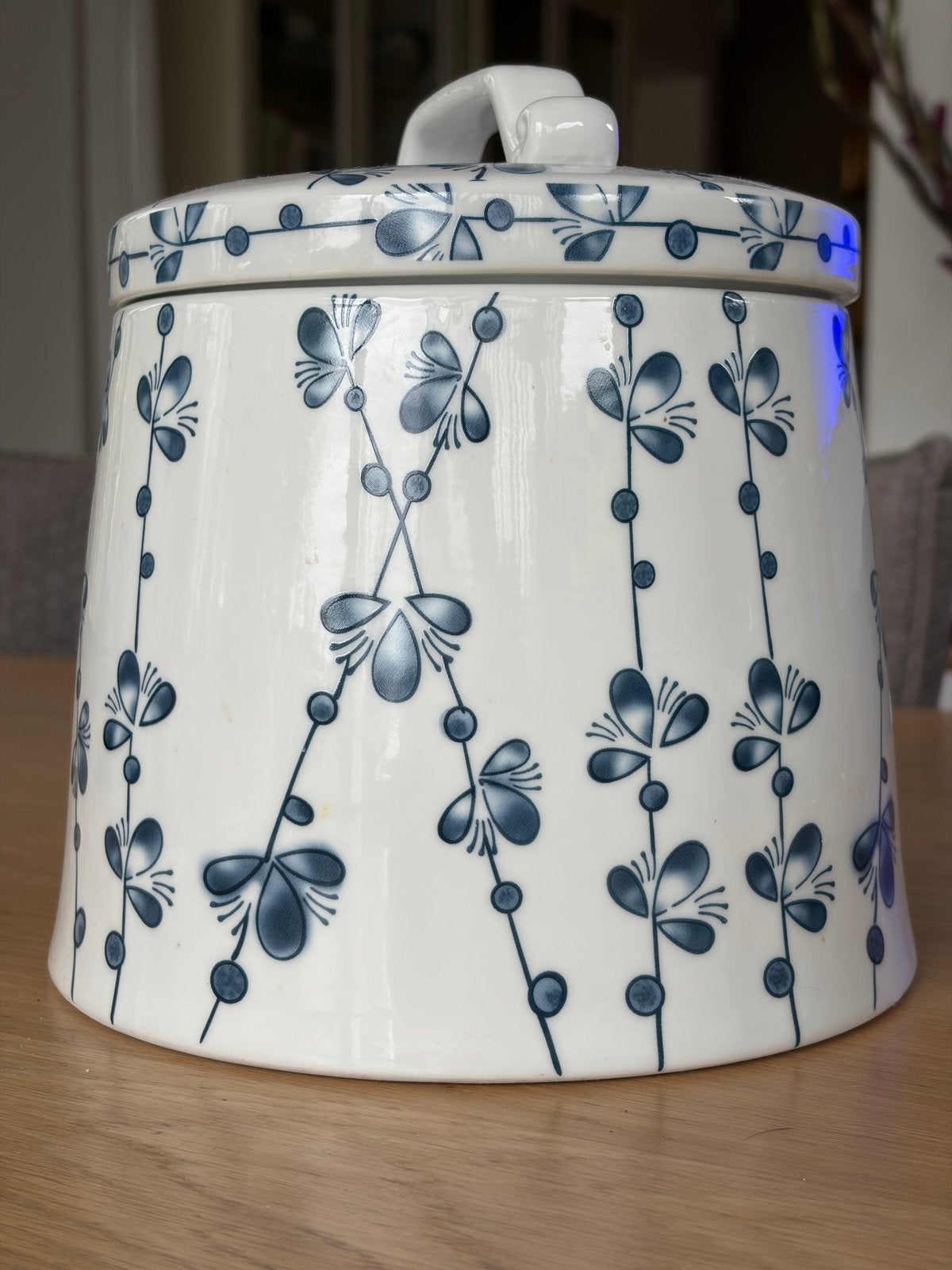 Riverdale voorraadpot met blauw bloemmotief, Ophalen of Verzenden, Zo goed als nieuw, Voorraadpot, Steen/keramiek