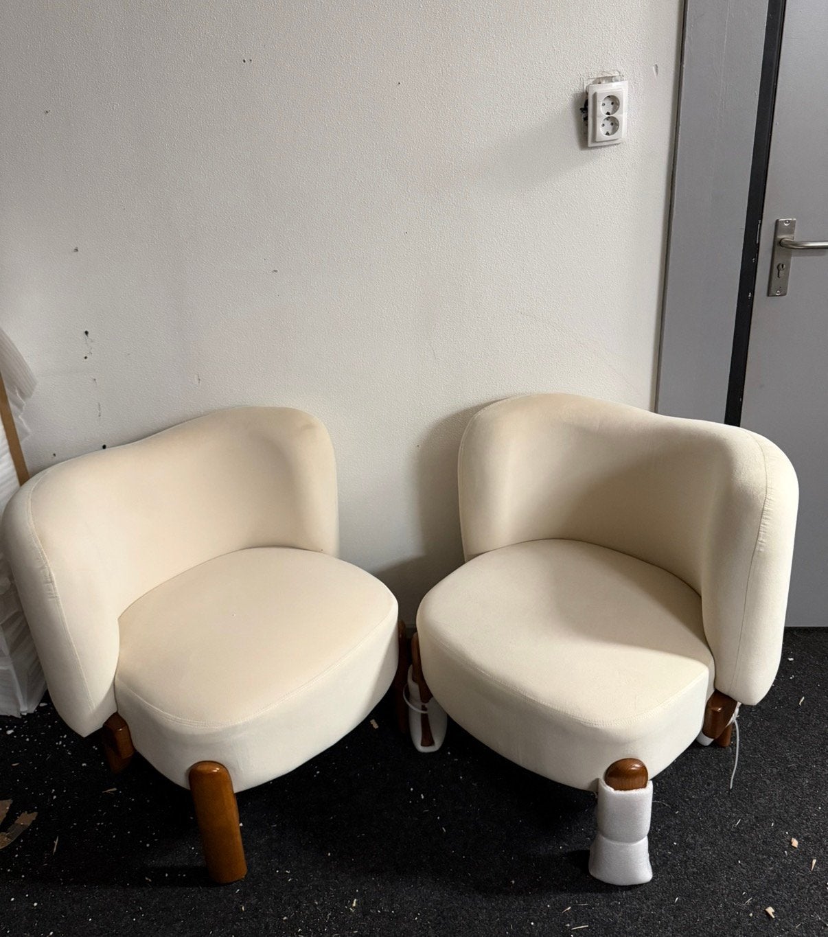 Japandi fauteuils walnootlook met creme stof nieuw, 75 tot 100 cm, Ophalen of Verzenden, Zo goed als nieuw, Stof
