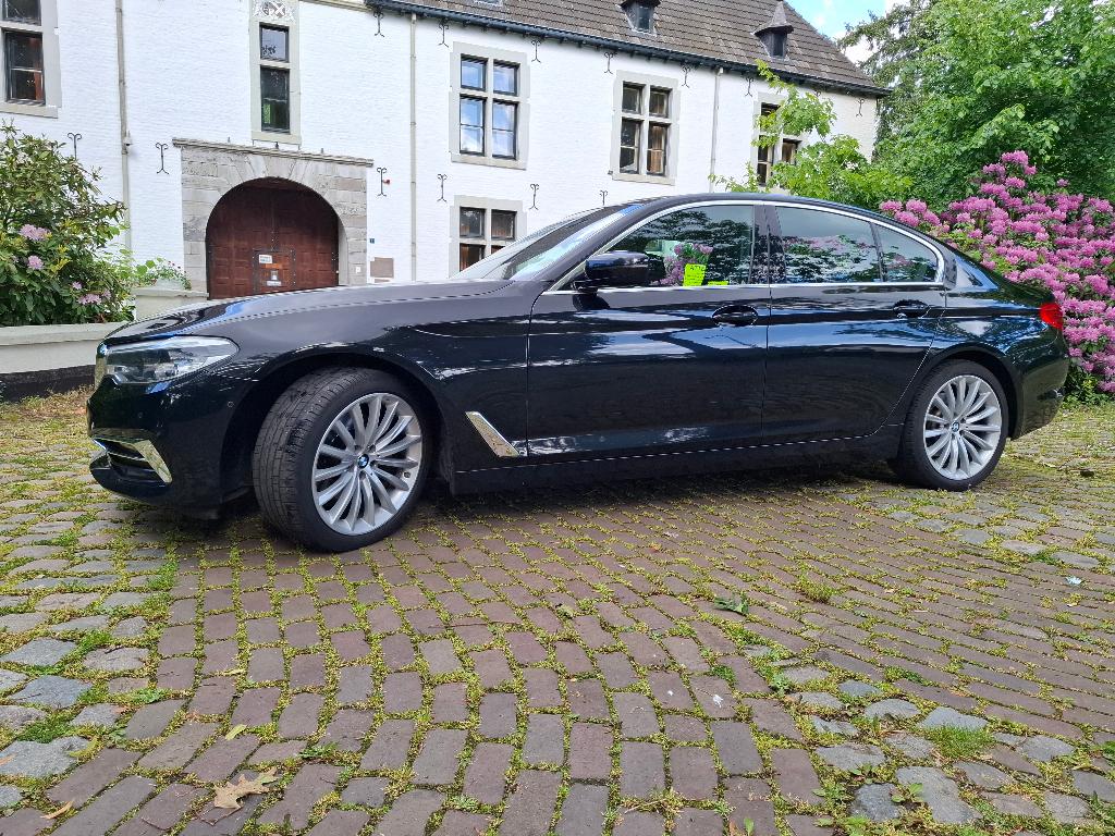 BMW 5-Serie 520i 184pk Aut. Zwart FULL OPTIONS DEALER ONDH, 1998 cc, Achterwielaandrijving, 4 cilinders, 2000 kg