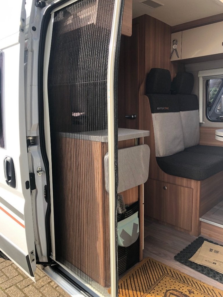 Hordeur en raam verduistering reparatie Campers en Caravans, Ophalen, Zo goed als nieuw