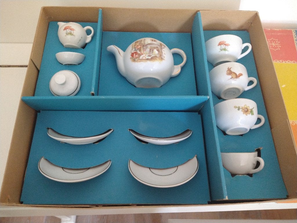 GRATIS Vintage poppenservies in originele verpakking, Ophalen