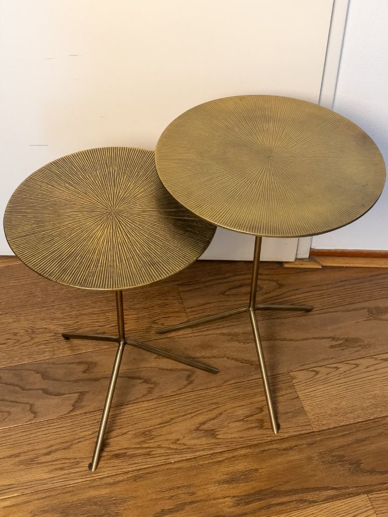 Stijlvolle set koper/messing bijzettafeltjes (nieuw), Minder dan 55 cm, Metaal of Aluminium, Rond, Nieuw