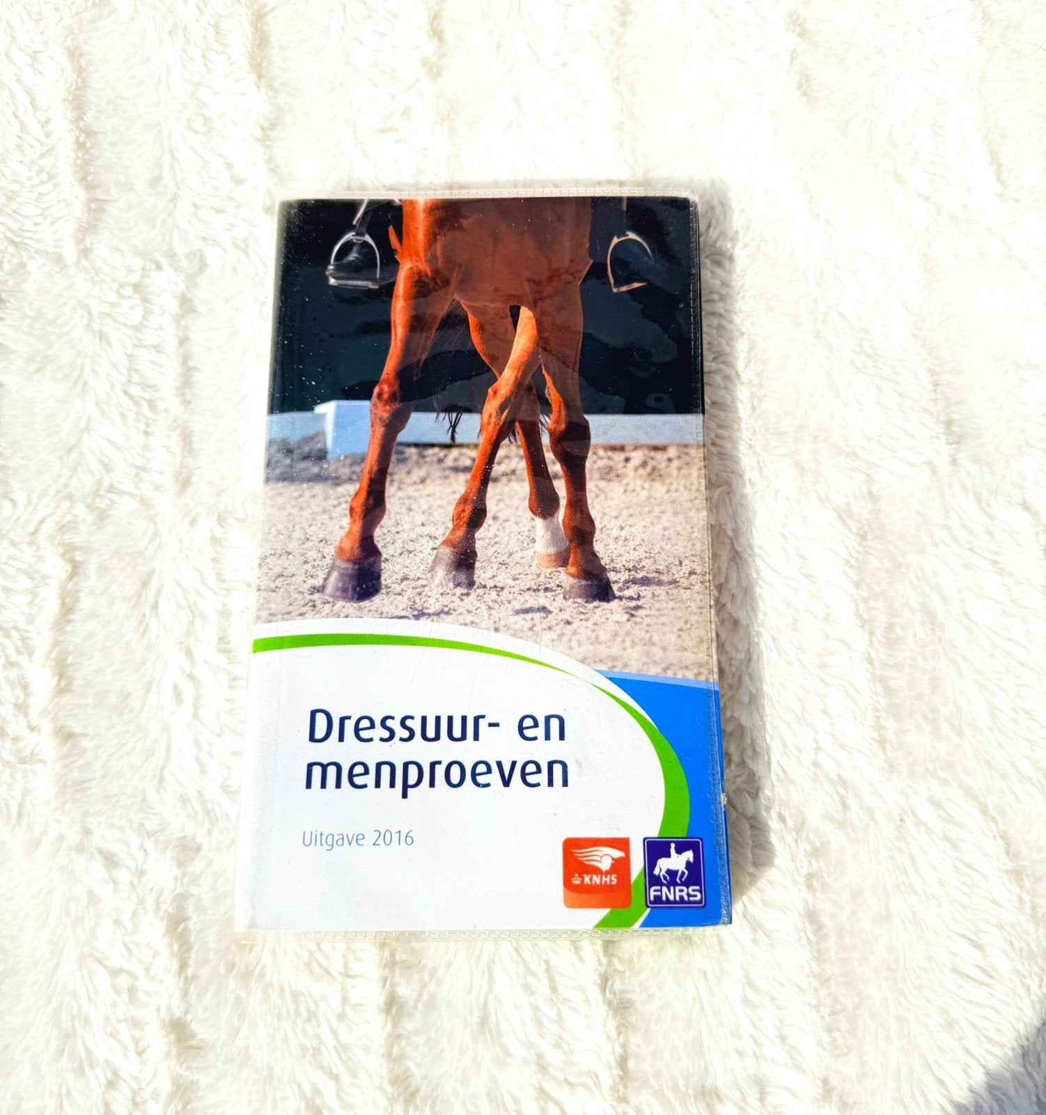 Dressuur- en Menproeven – Uitgave 2016 – khns/fnrs, Ophalen of Verzenden, Zo goed als nieuw, Dressuur