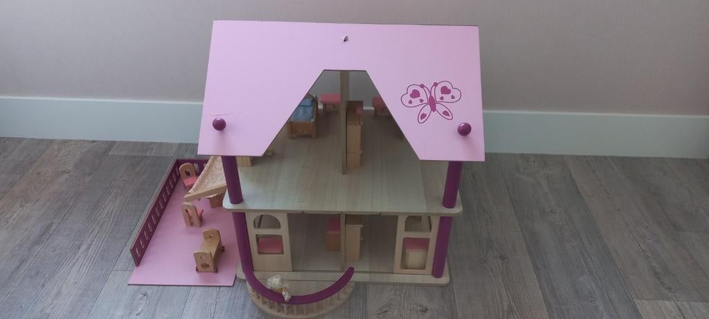 Houten poppenhuis met meubels en poppetjes, Ophalen of Verzenden, Gebruikt, Meisje