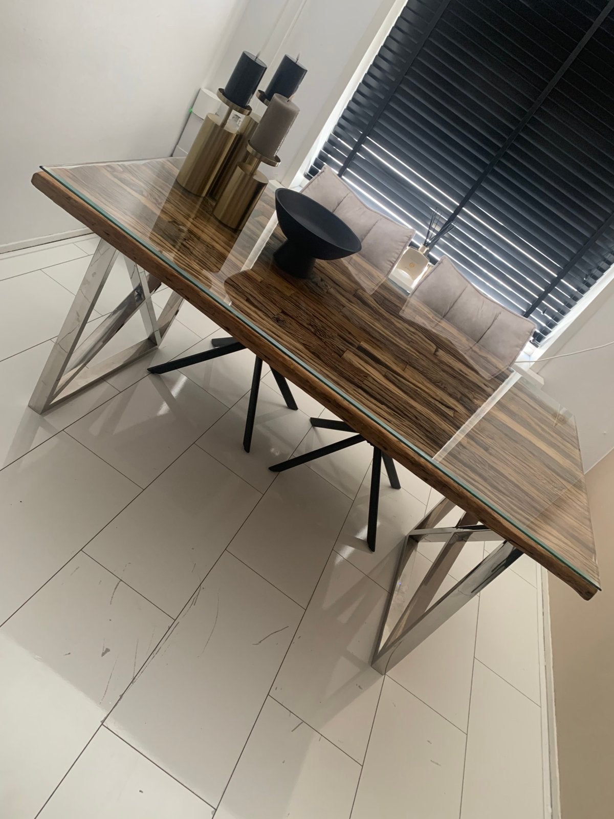 Eettafel zonder stoelen, Ophalen, Zo goed als nieuw