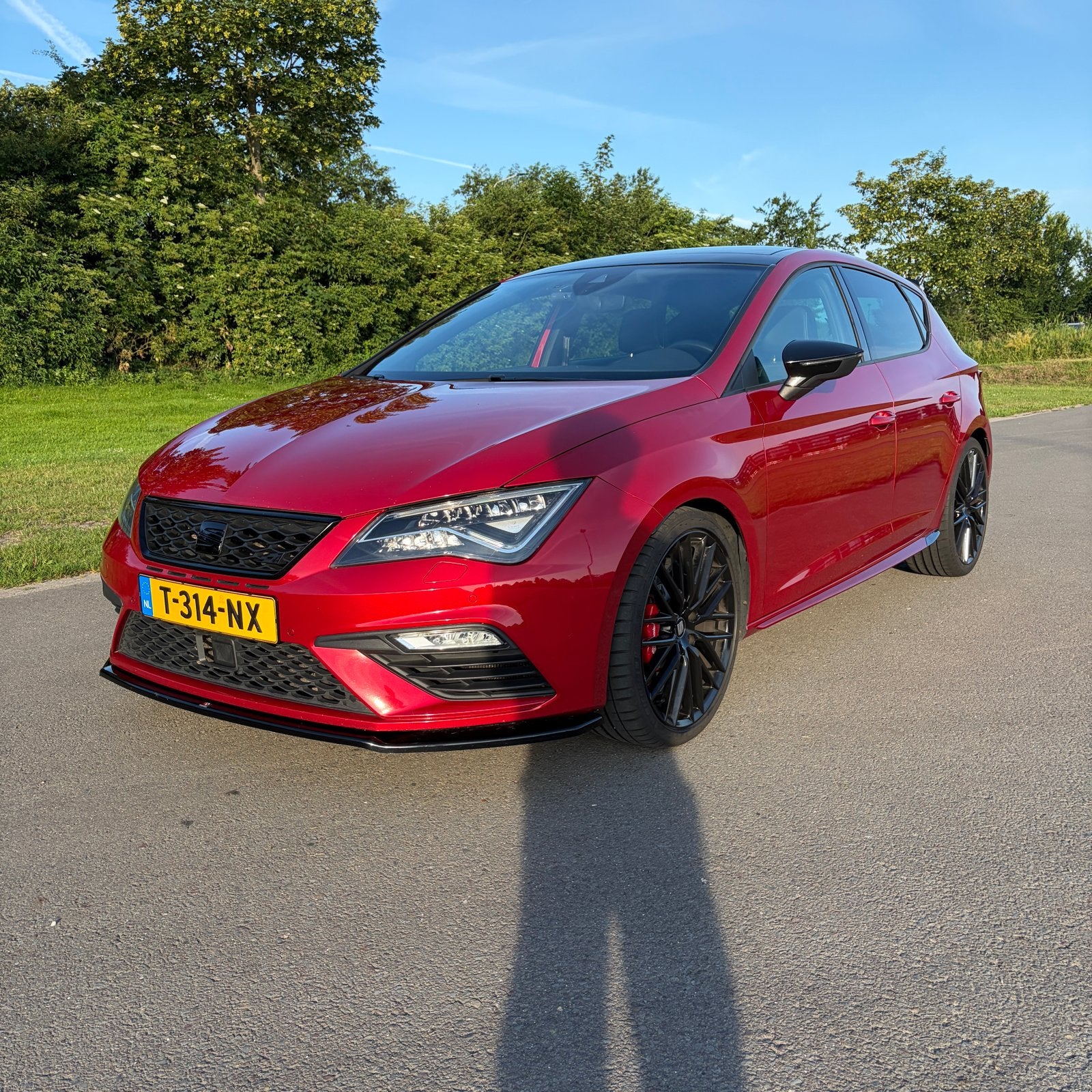 Seat Leon 2.0 TSI 300PK Dsg-6 2017 Rood, Auto's, Seat, 15 km/l, 1321 kg, 4 cilinders, 1984 cc